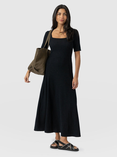 Akia Short Sleeve Dress - Black Textured