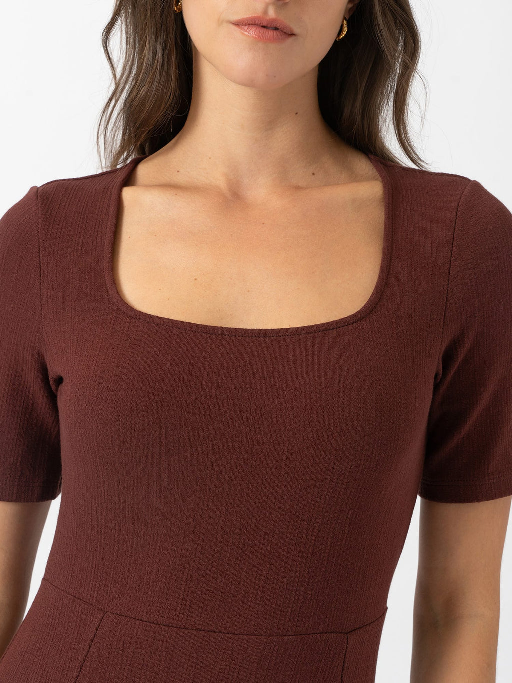 Akia Short Sleeve Dress - Maroon Textured