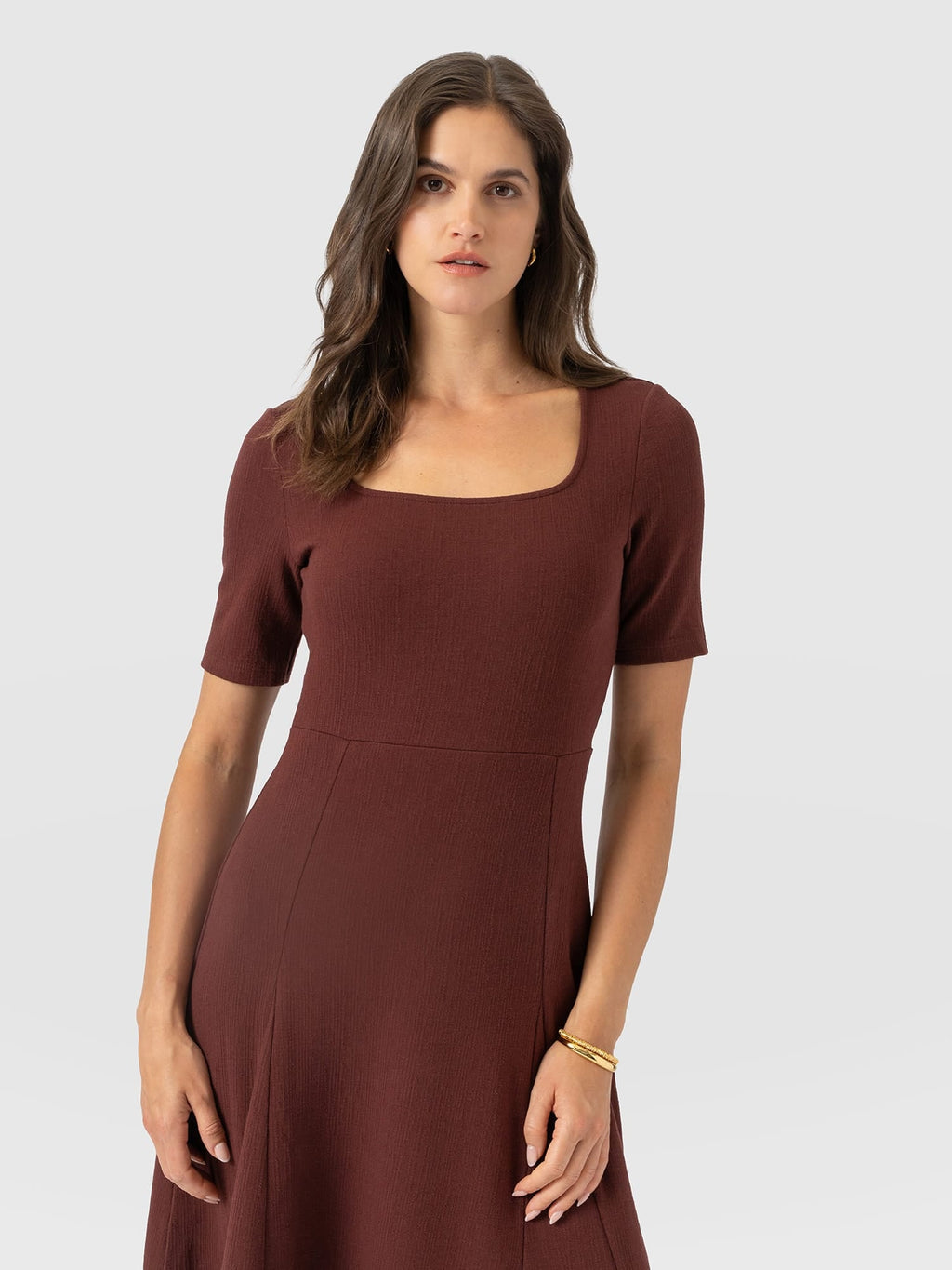 Akia Short Sleeve Dress - Maroon Textured