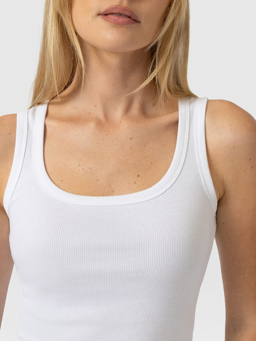 Asher Scoop Neck Vest - White