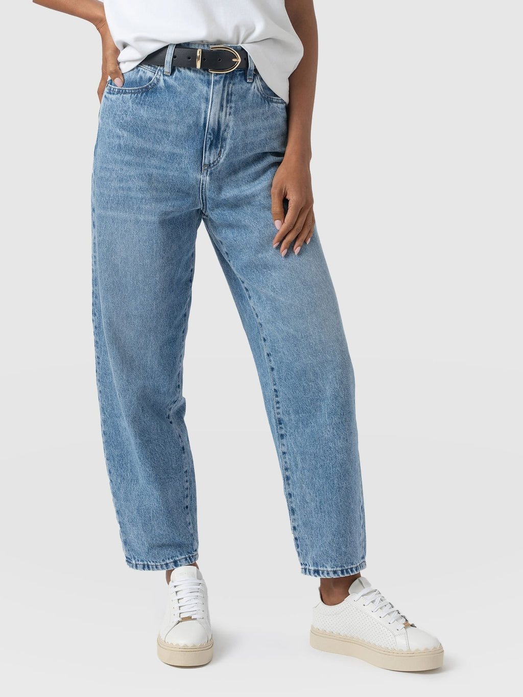 Barrel Leg Jean - Light Blue