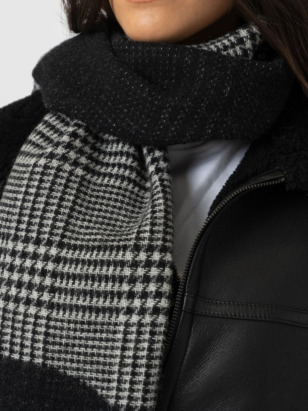 Blake Skull Scarf - Black