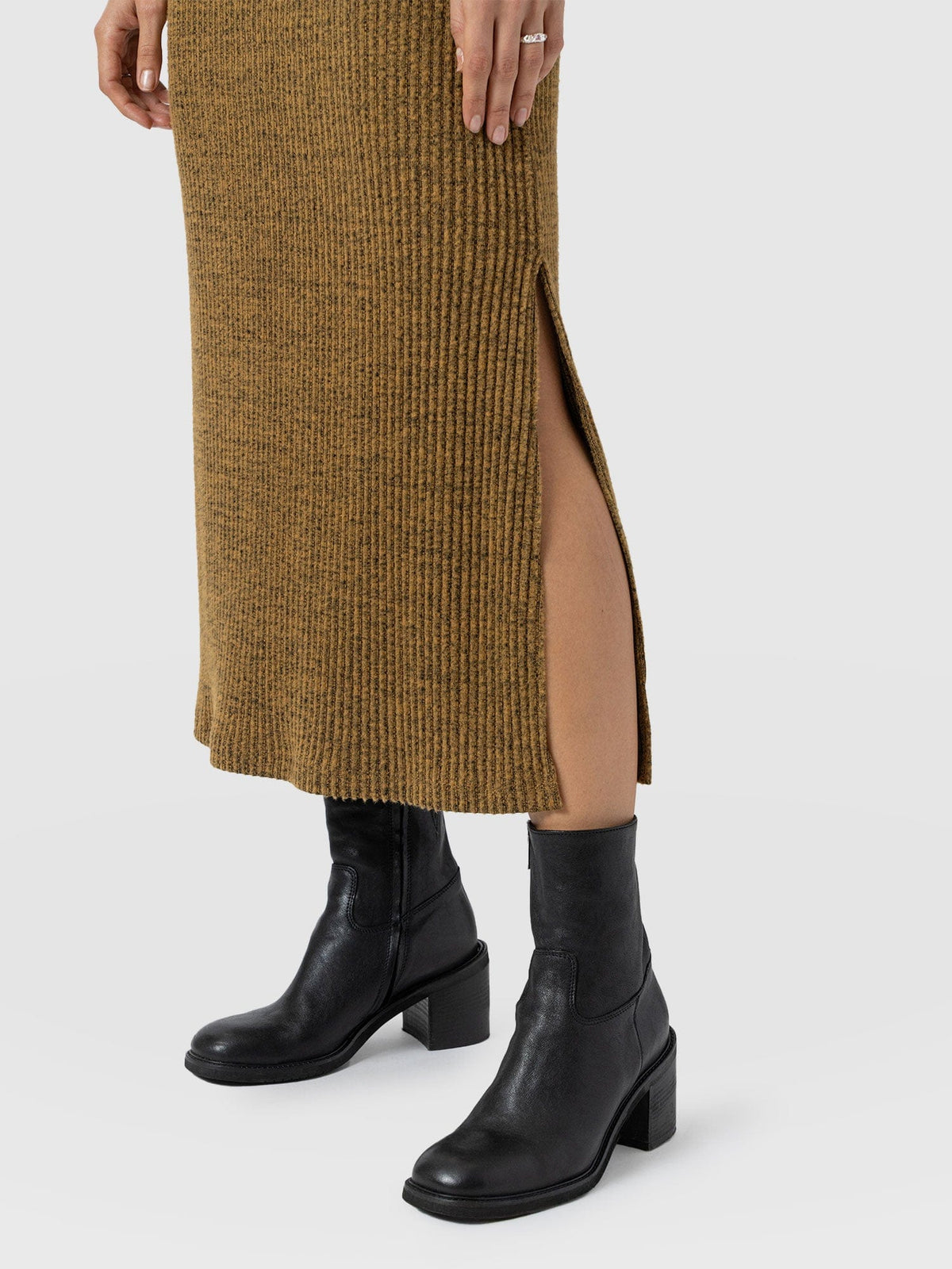 Callie Fluted Midi Dress - Mustard Melange