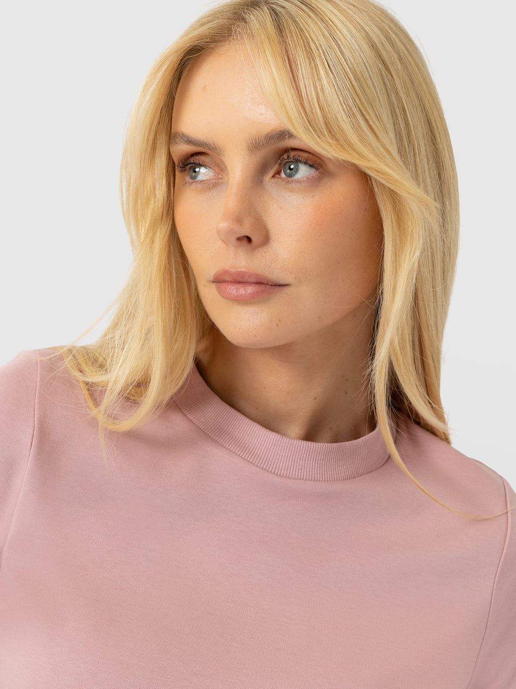 Chelsea Crew Neck Tee - Dusty Pink