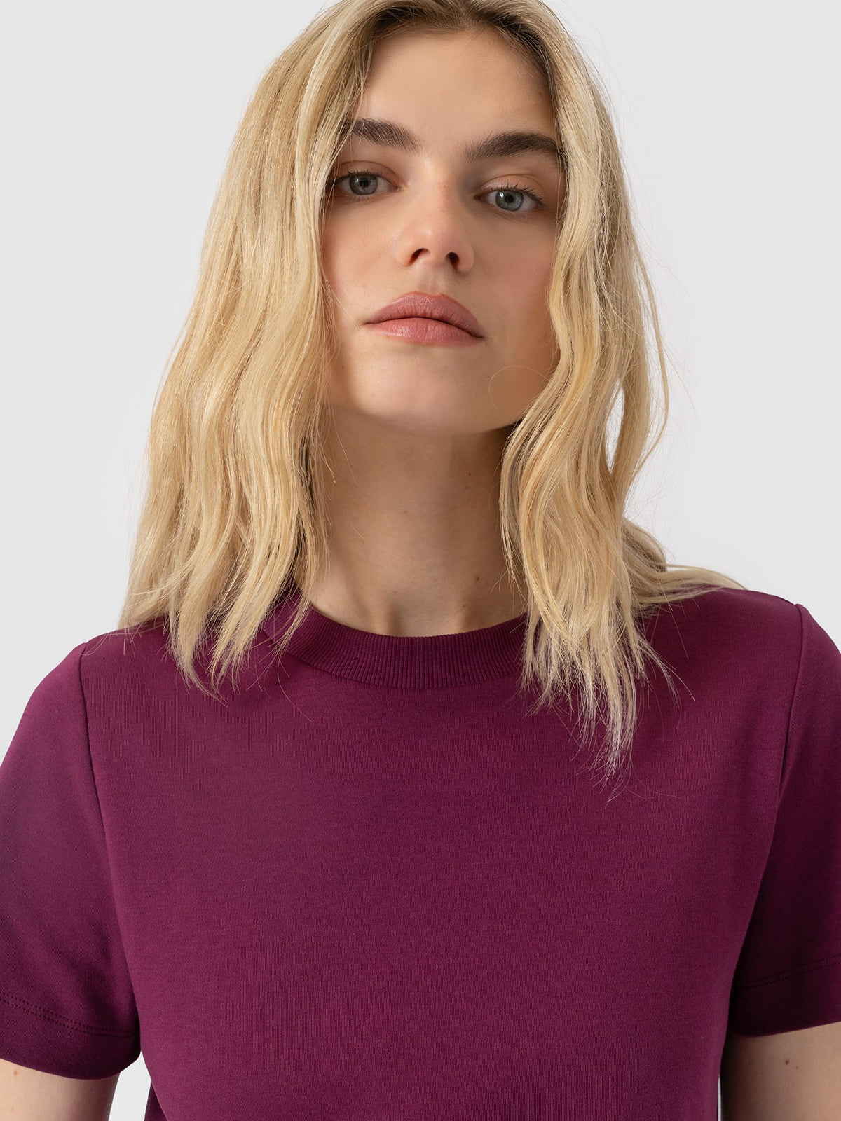 Chelsea Crew Neck Tee - Plum