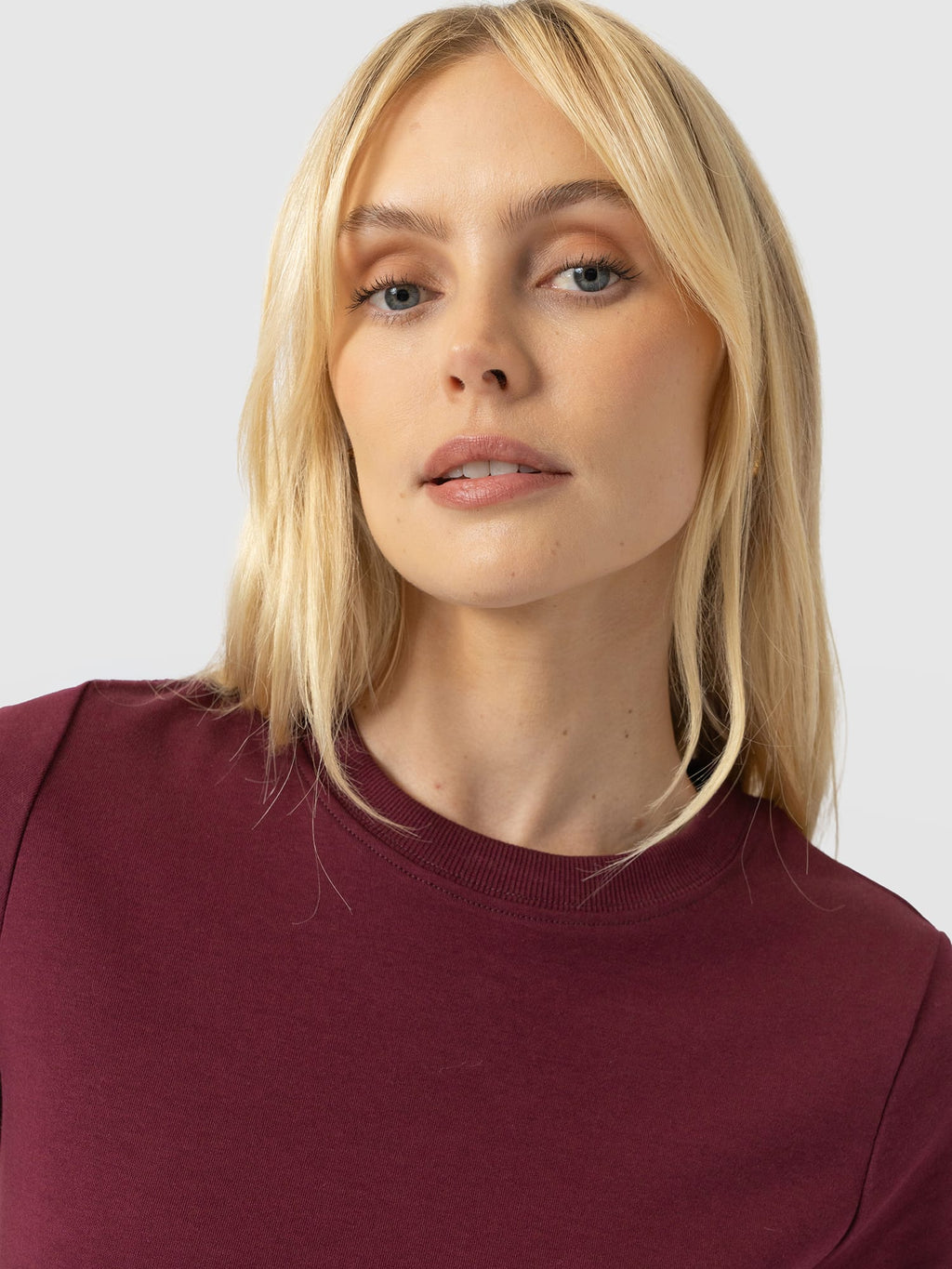 Chelsea Crew Neck Tee - Wine Burgundy