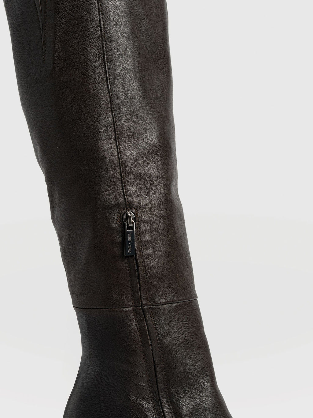 Dallas Knee High Boot - Chocolate