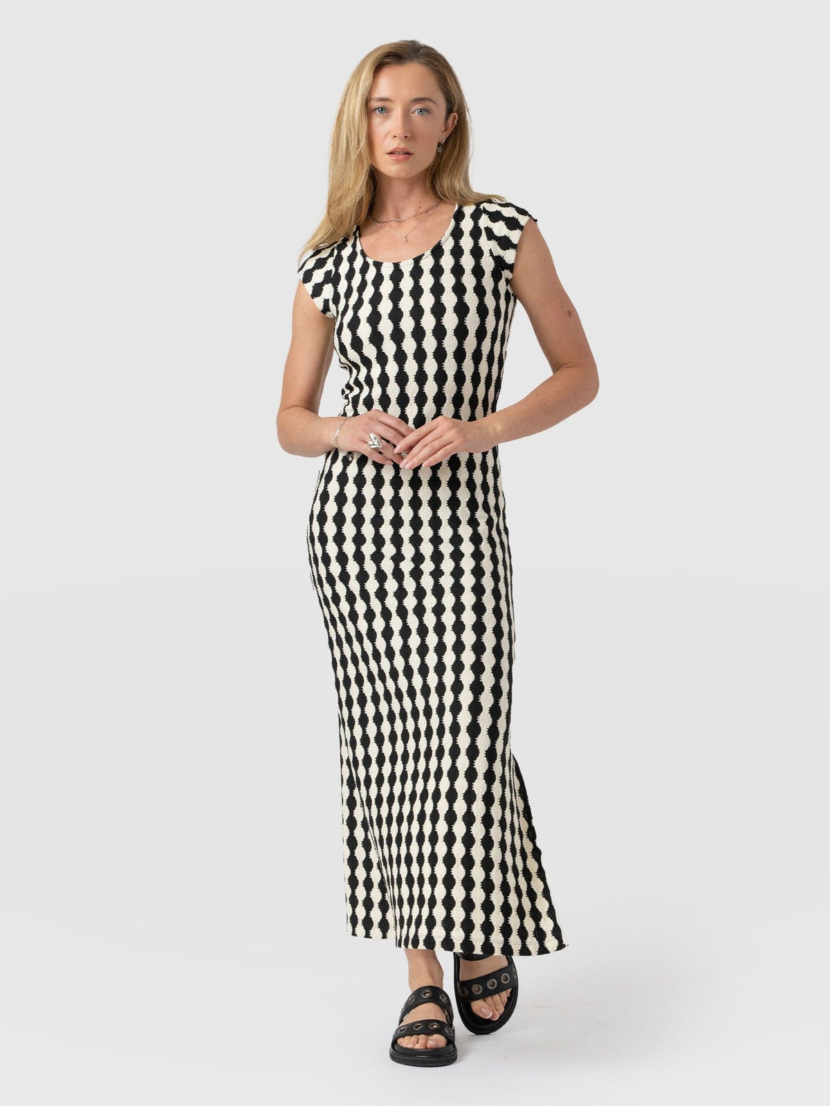 Elise Scoop Neck Midaxi Dress - Black/Cream