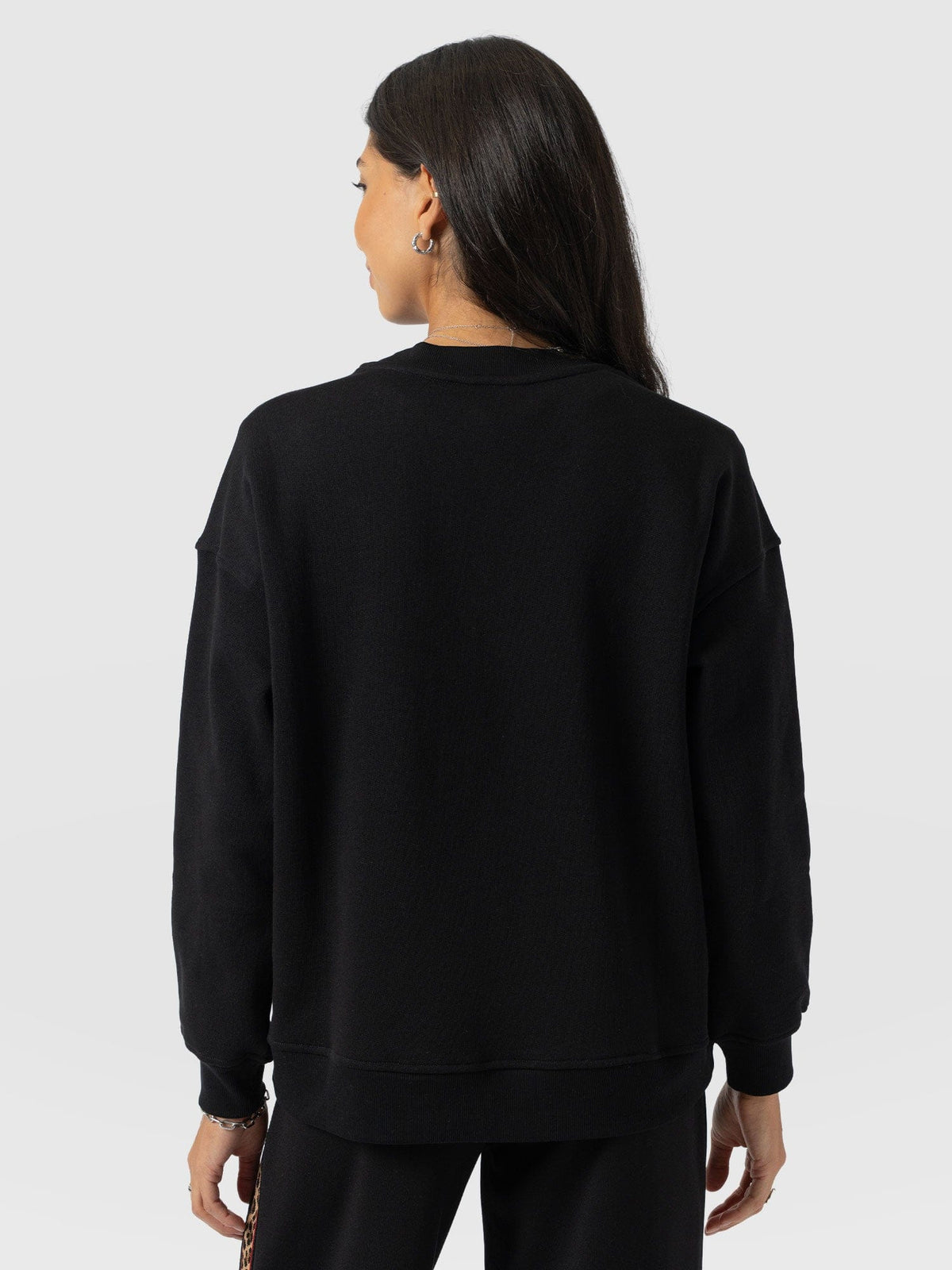 Hoxton Sweatshirt - Black - Leopard