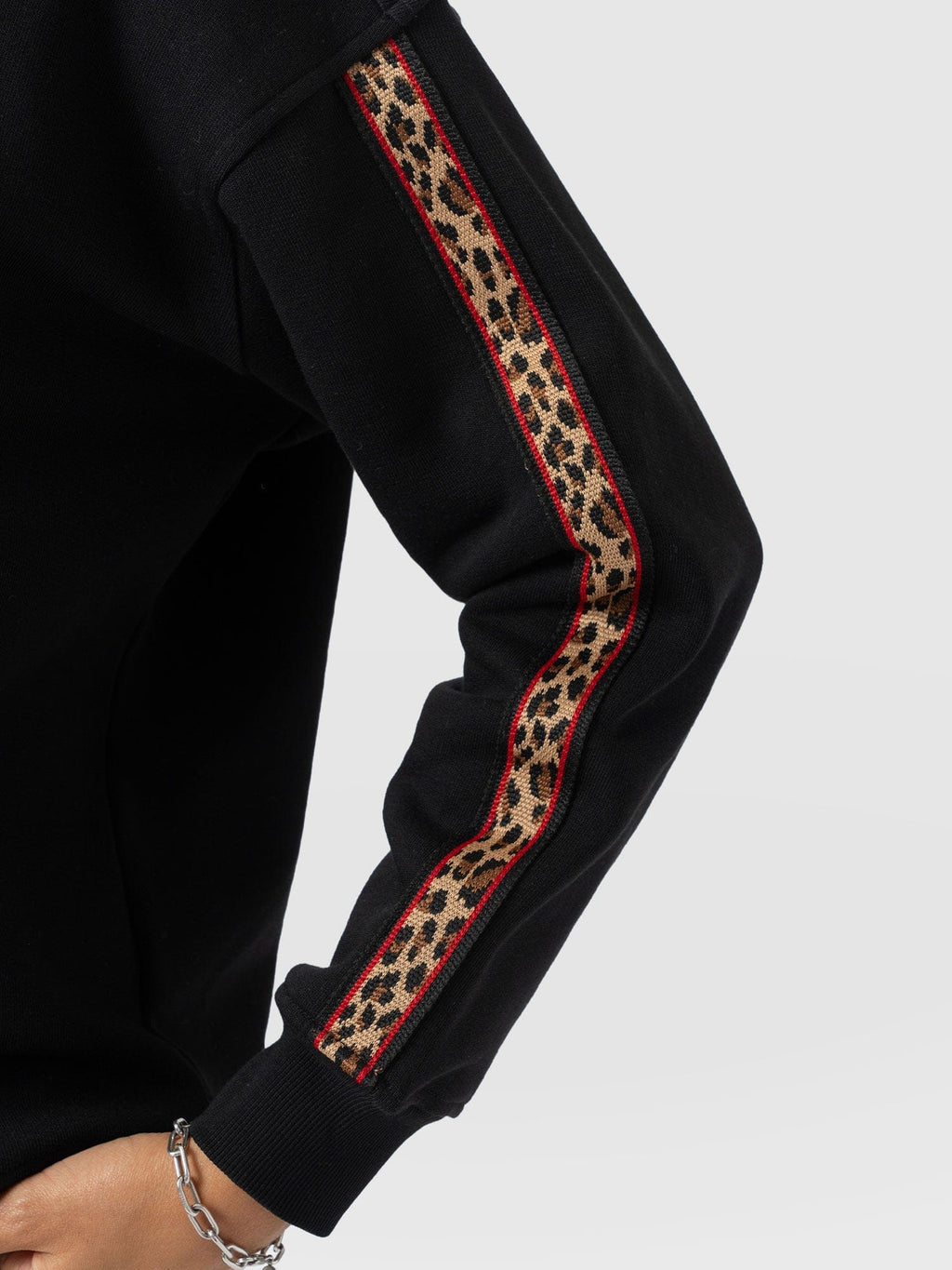 Hoxton Sweatshirt - Black - Leopard