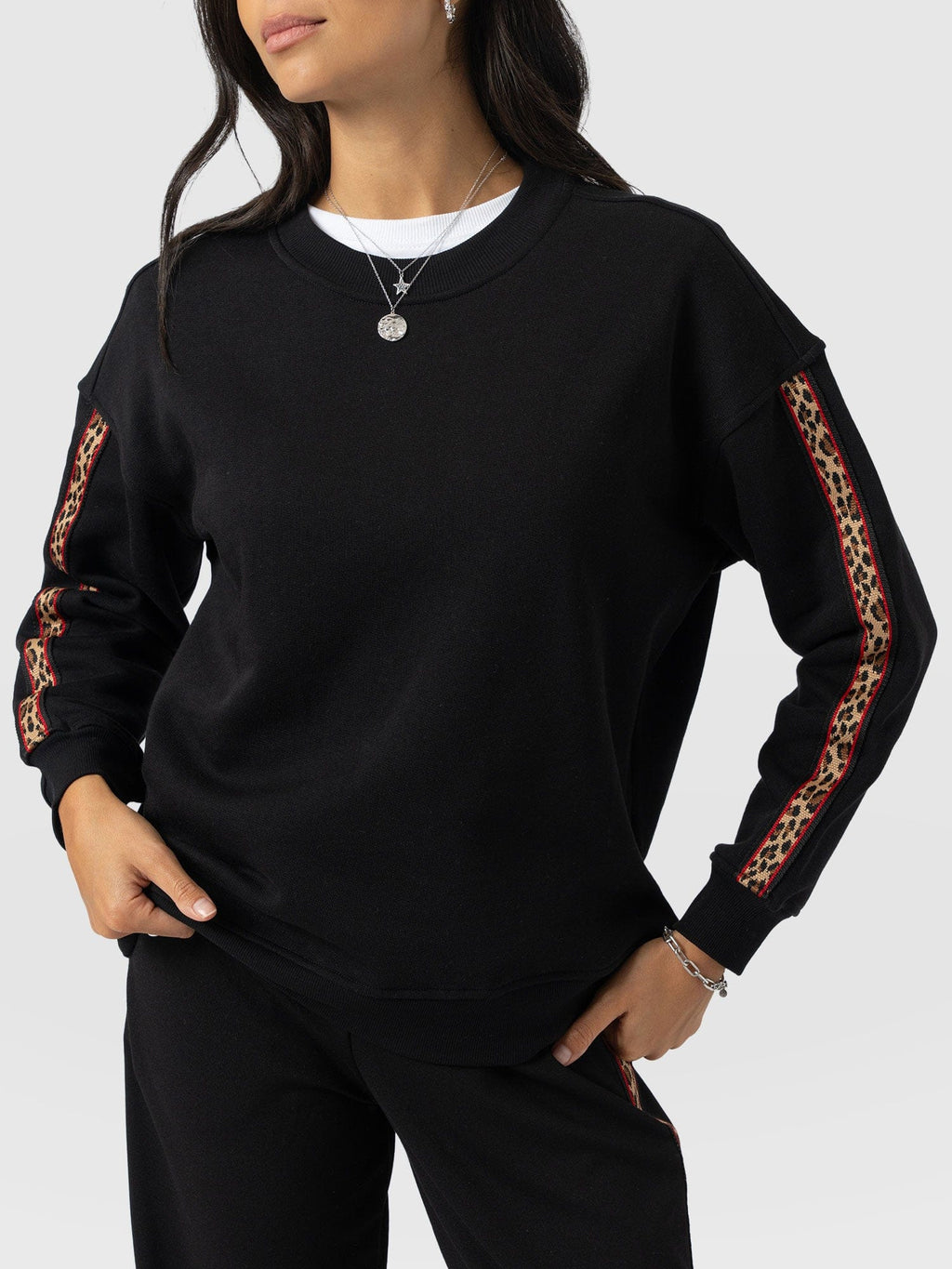 Hoxton Sweatshirt - Black - Leopard