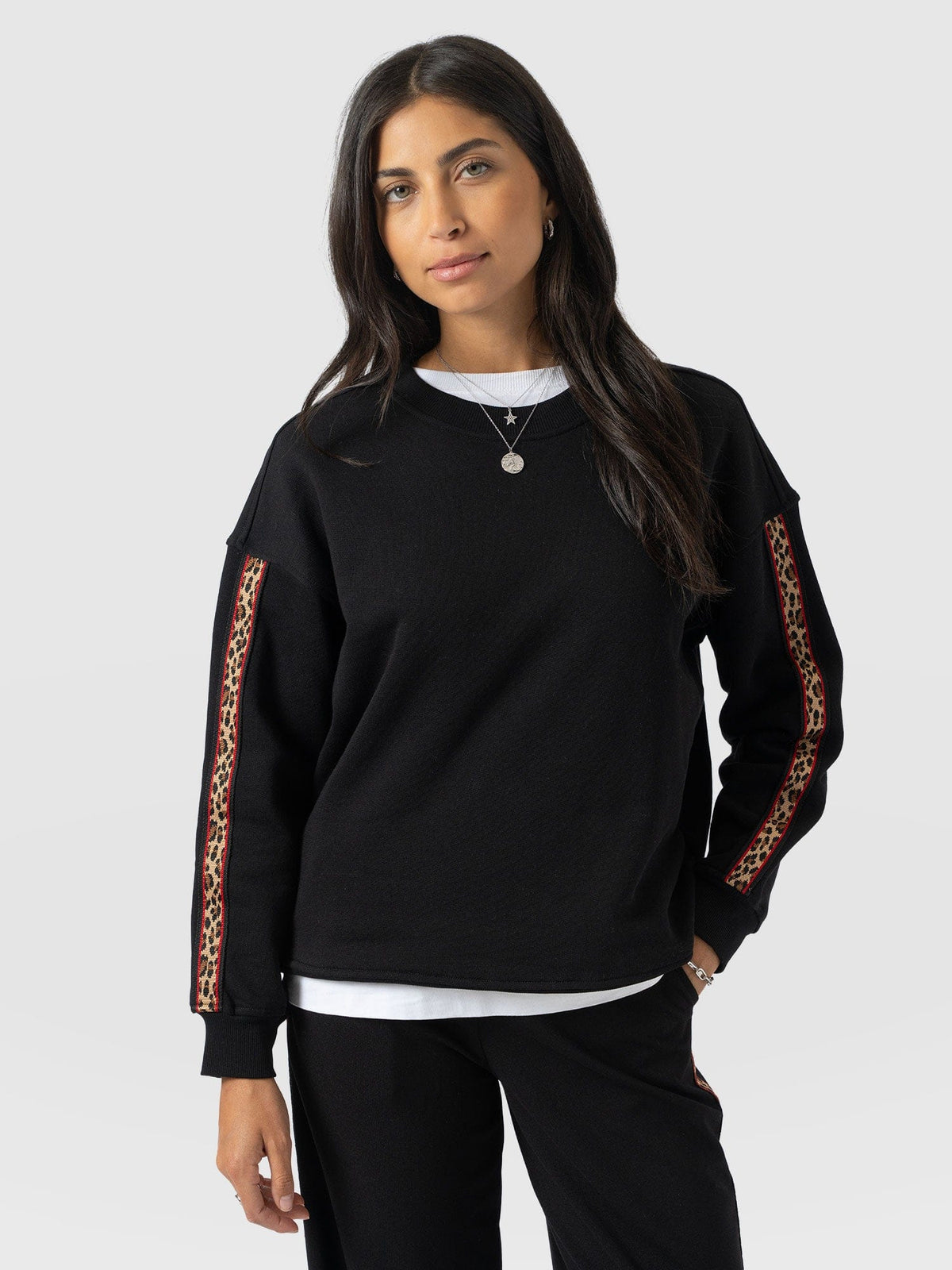 Hoxton Sweatshirt - Black - Leopard