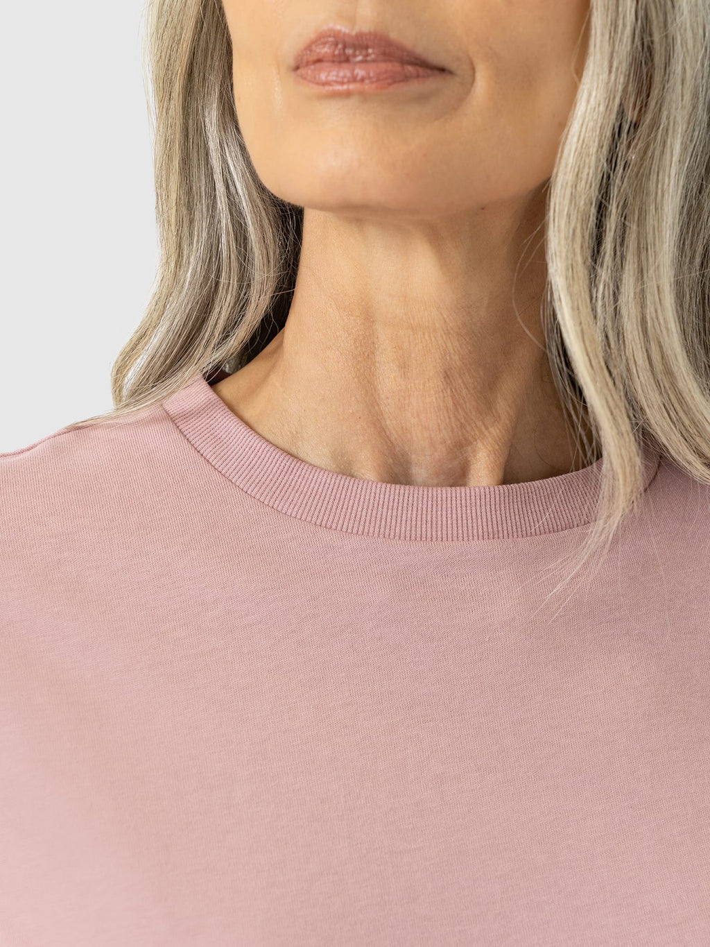 Finsbury Crew Neck Tee - Dusty Pink