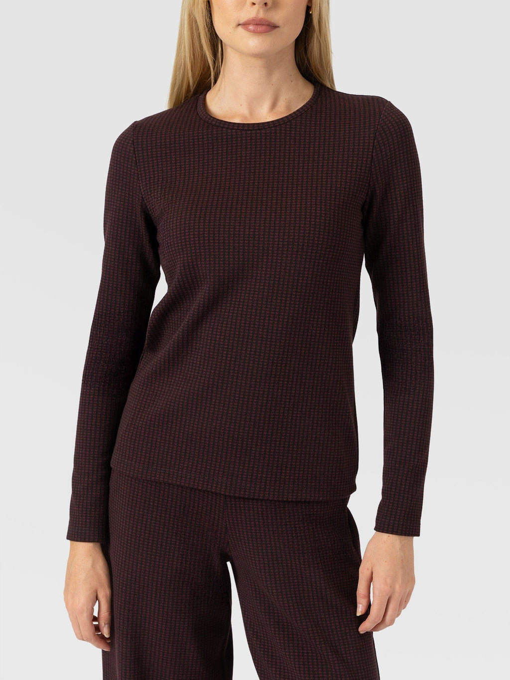 Keller Crew Neck Tee Long Sleeve - Burgundy Mini Houndstooth