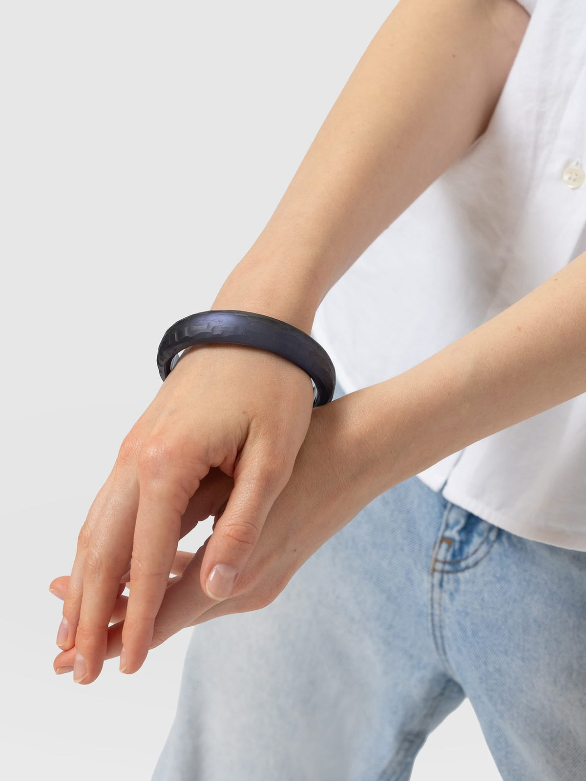 Hammered Bangle - Navy