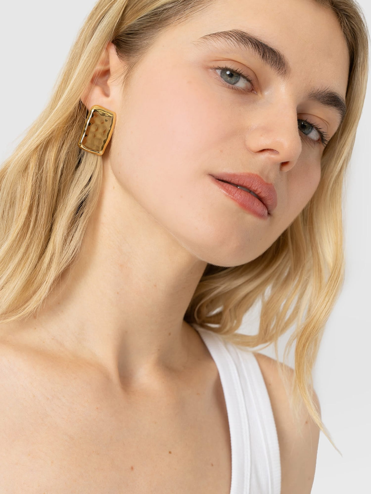 Hammered Rectangle Earrings - Gold