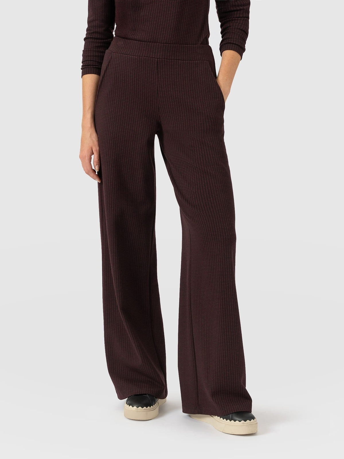 Keller Wide Leg Pant - Burgundy Mini Houndstooth