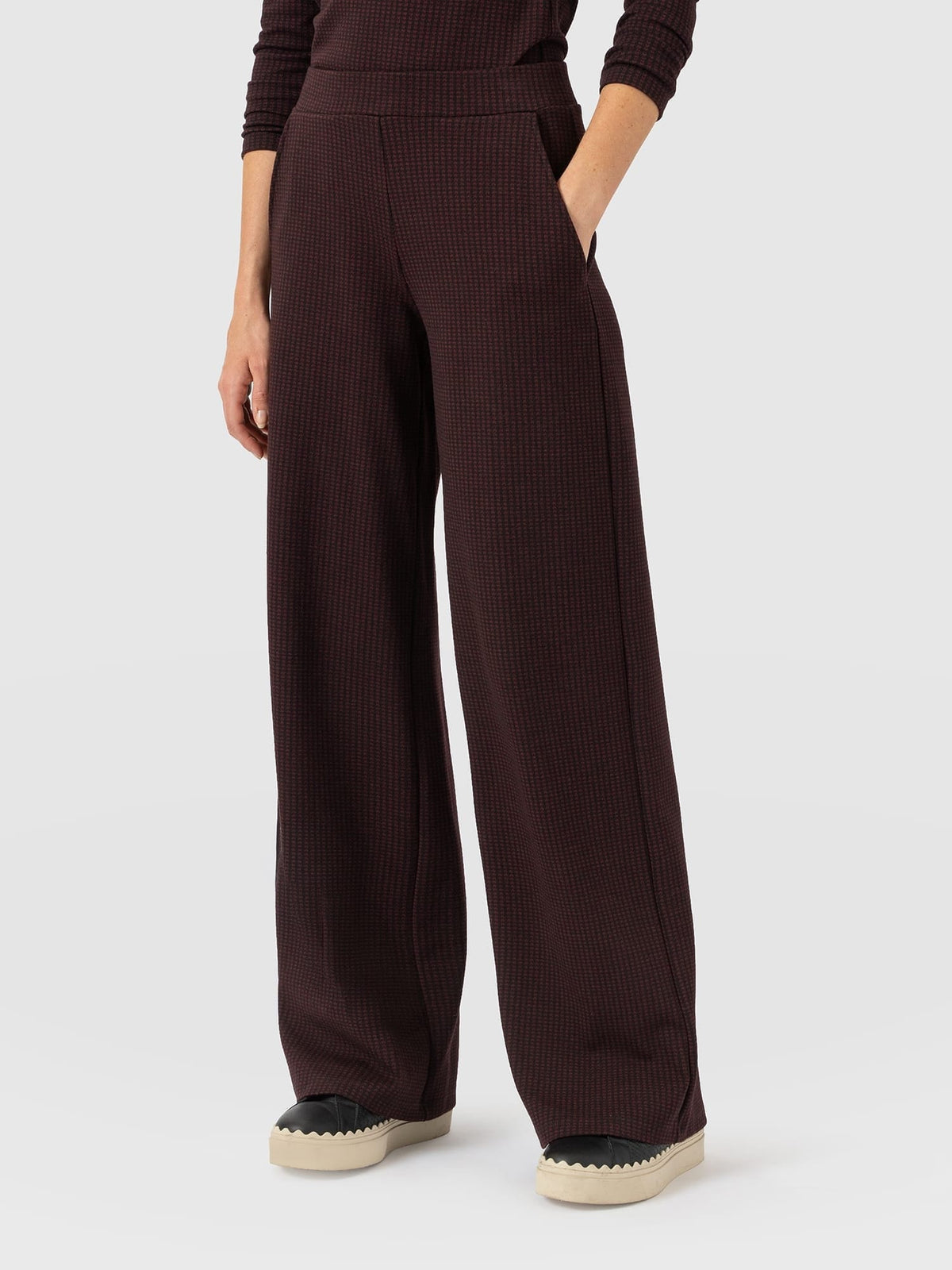 Keller Wide Leg Pant - Burgundy Mini Houndstooth