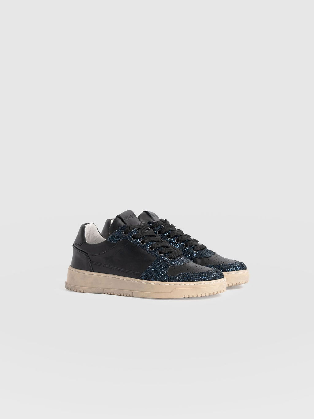 Onyx Sneaker - Black/Navy