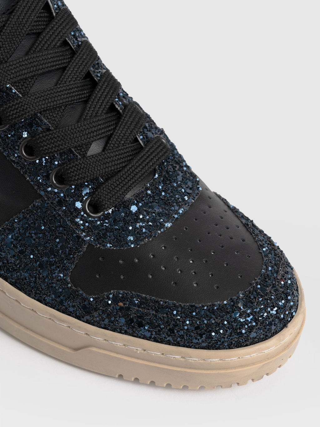 Onyx Sneaker - Black/Navy