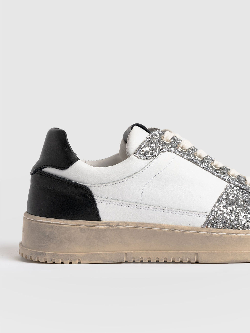 Onyx Sneaker - White/Black