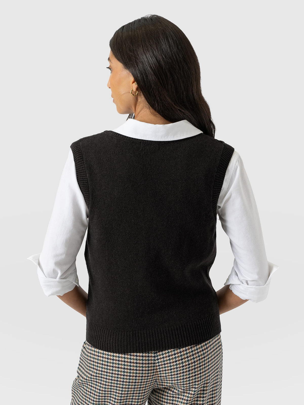 Oxford Cashmere V Neck Sleeveless Knit - Black