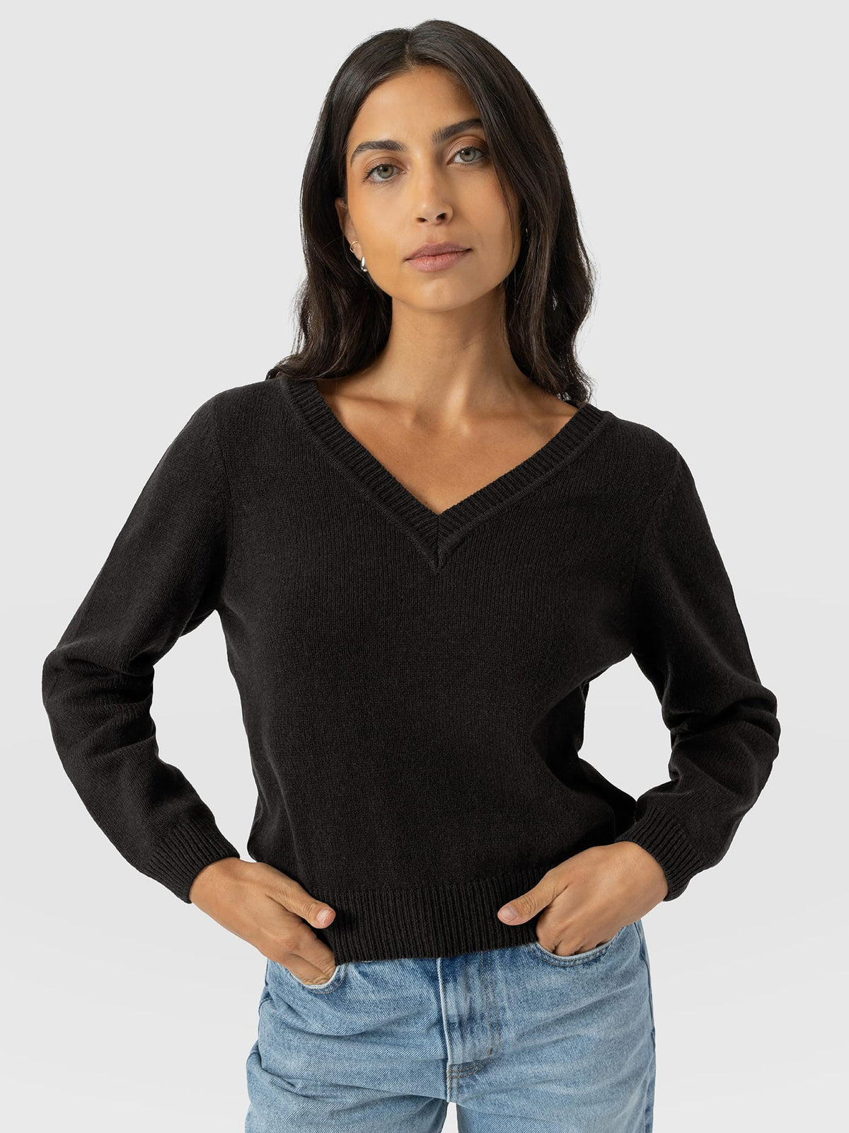 Oxford Cashmere V Neck Sweater - Black