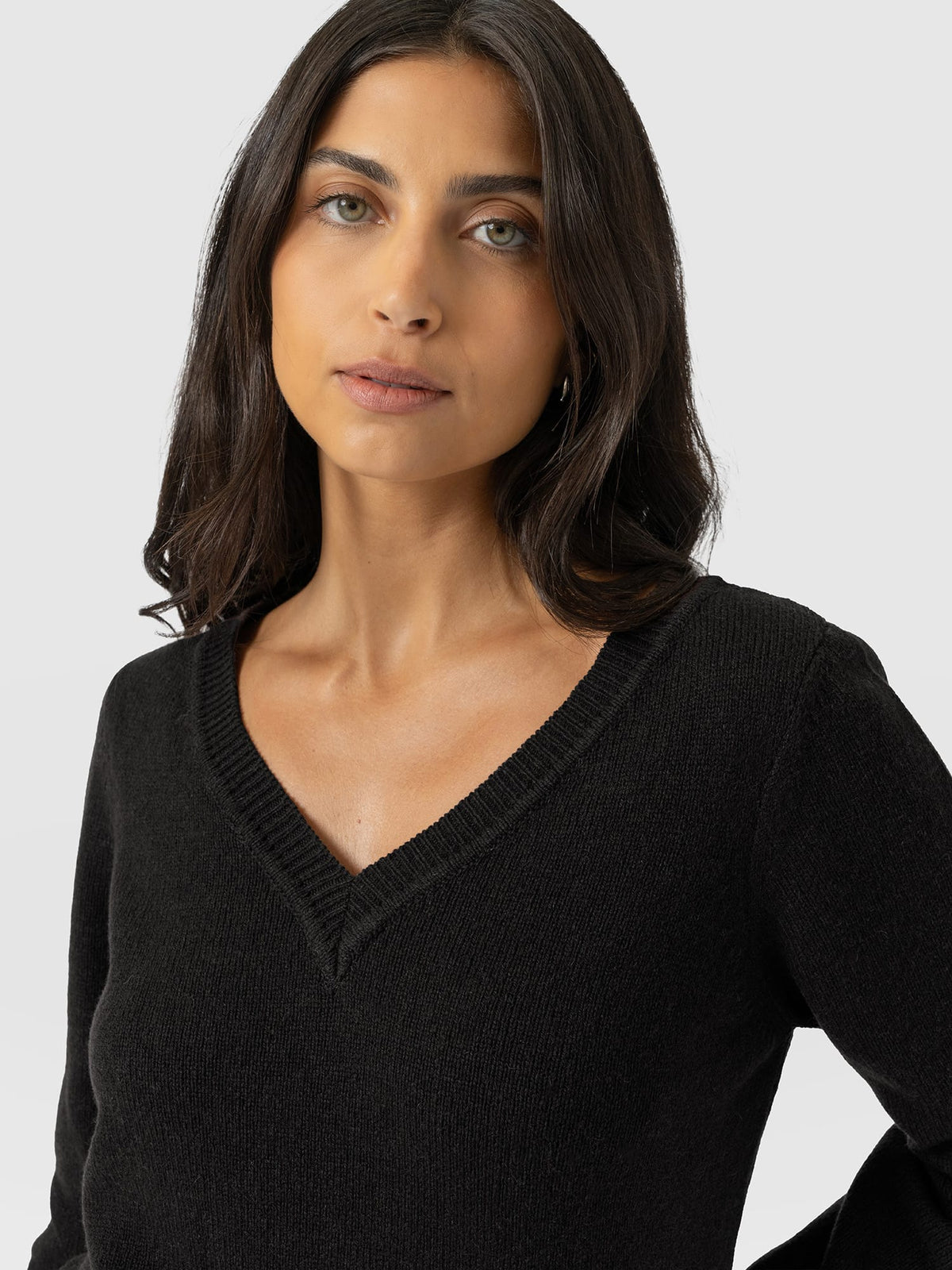 Oxford Cashmere V Neck Sweater - Black