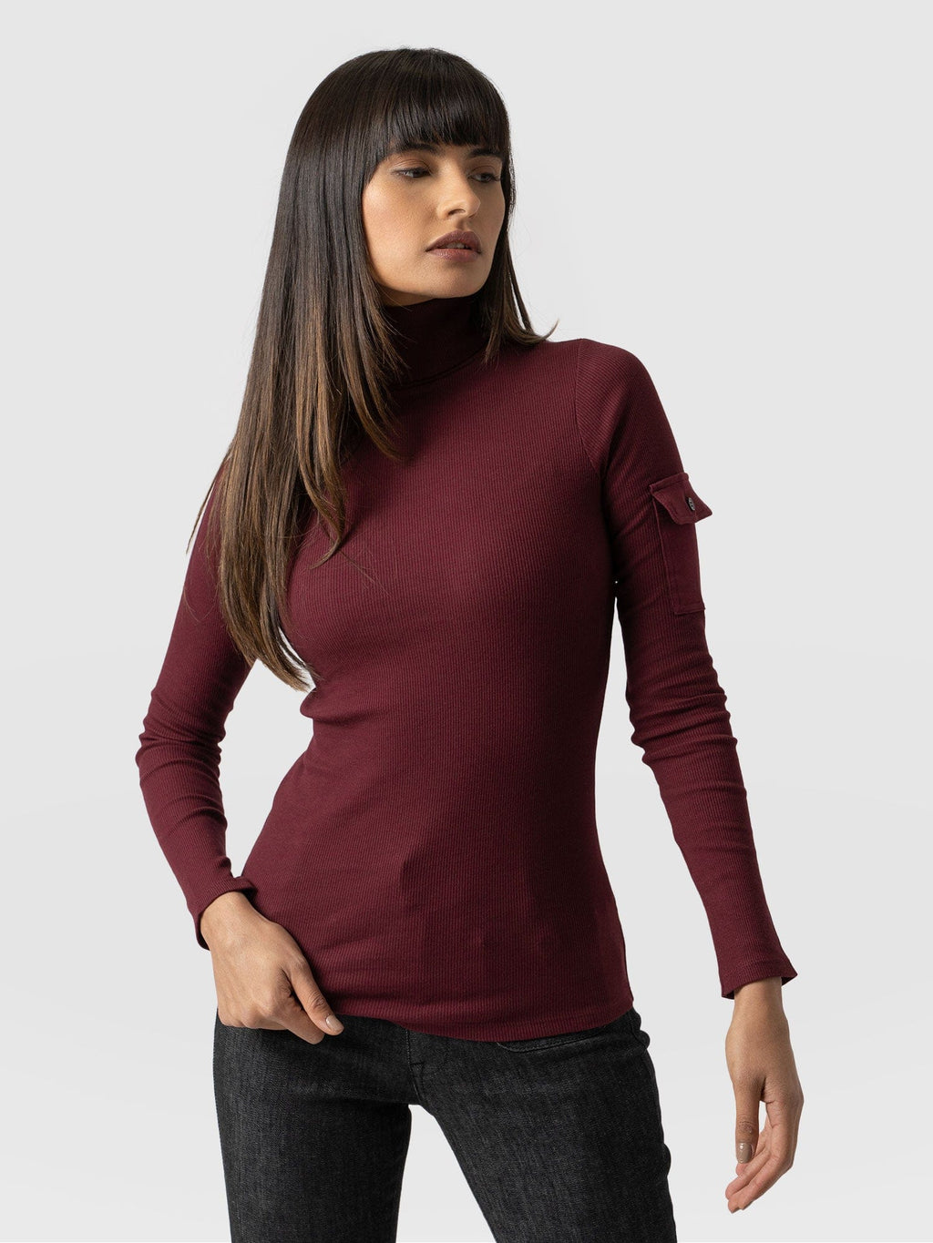 Pocket Turtle Neck - Burgundy