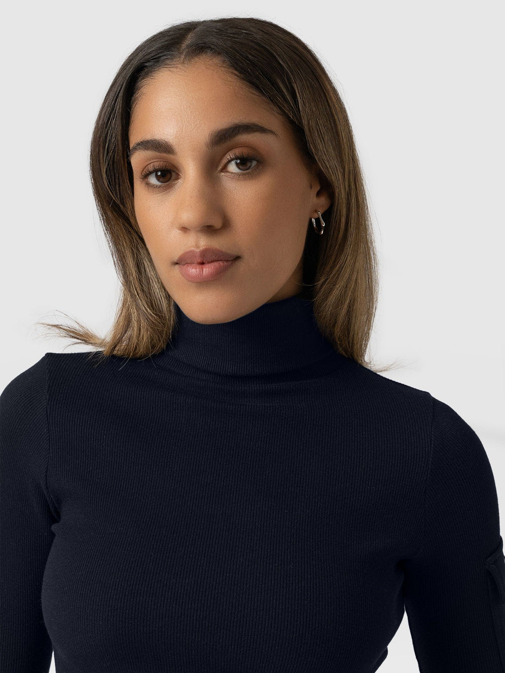 Pocket Turtle Neck - Navy