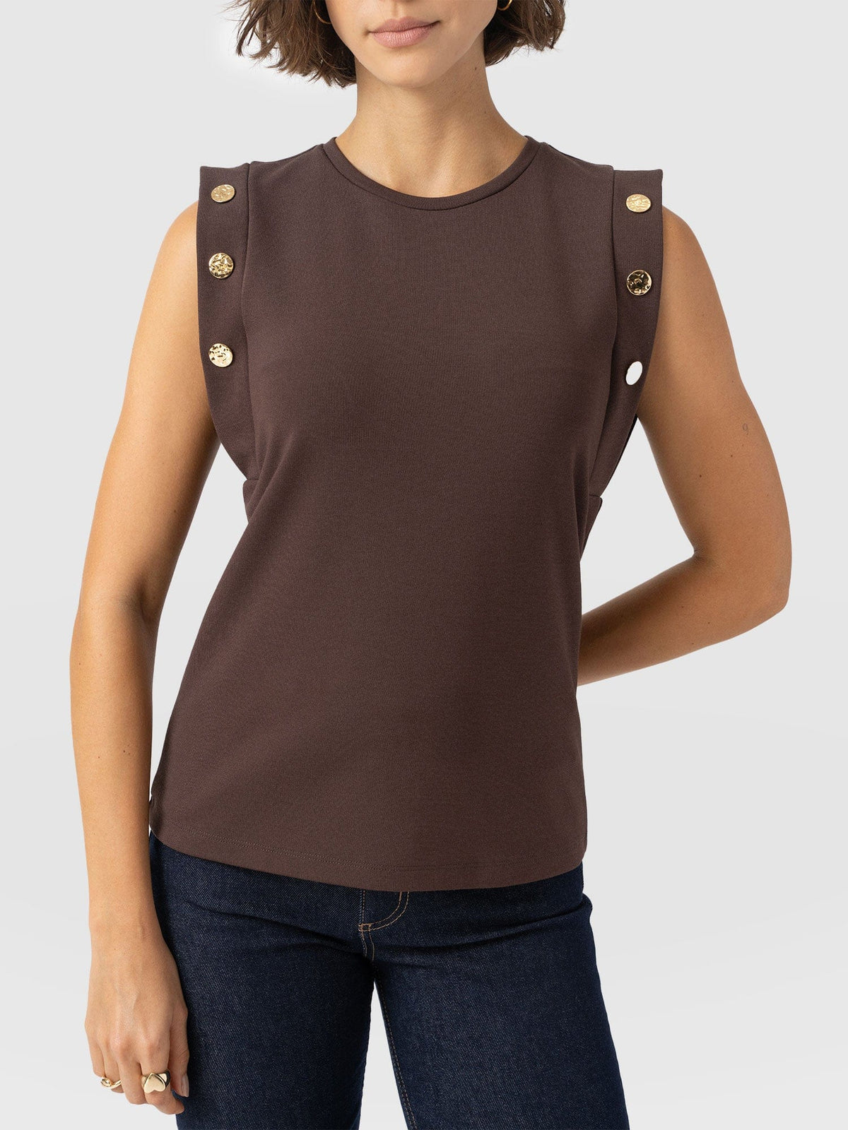 Rowan Tee - Brown - Molten