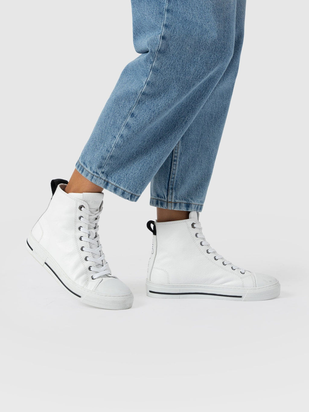 Skye High Top Sneaker - White