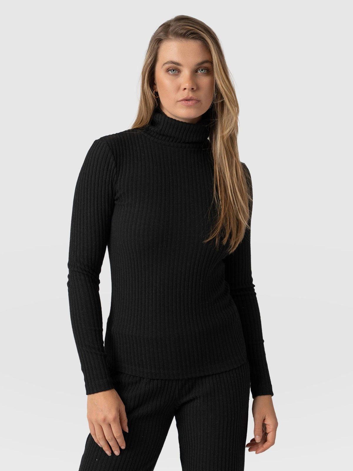Tempest Turtle Neck - Black