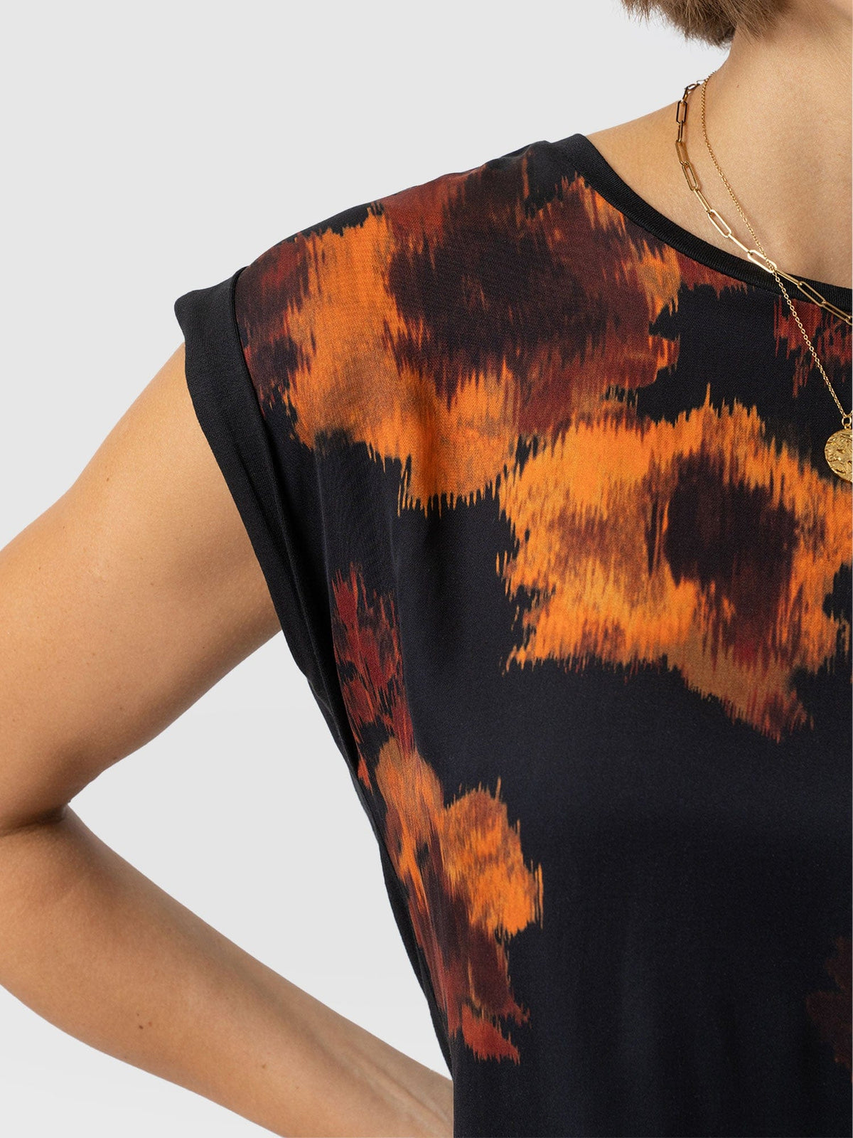 Turn Up Contrast Tee - Autumn Floral