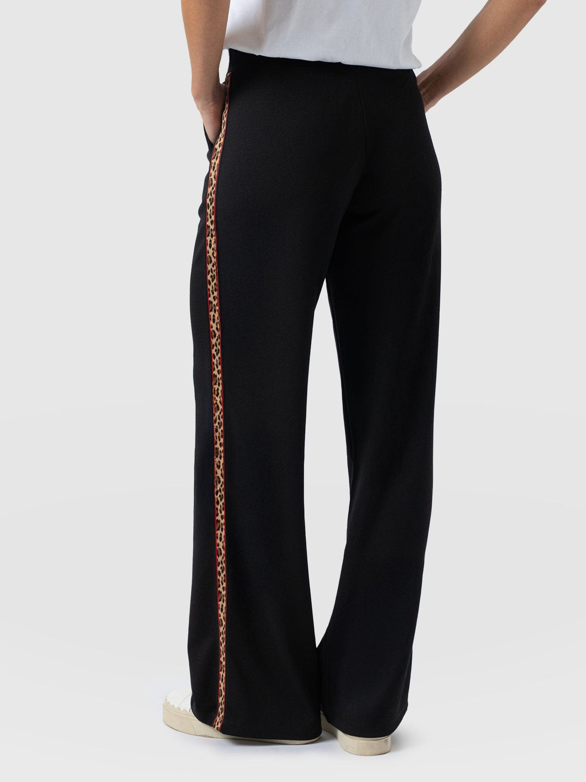 Hoxton Wide Leg Pant - Black - Leopard