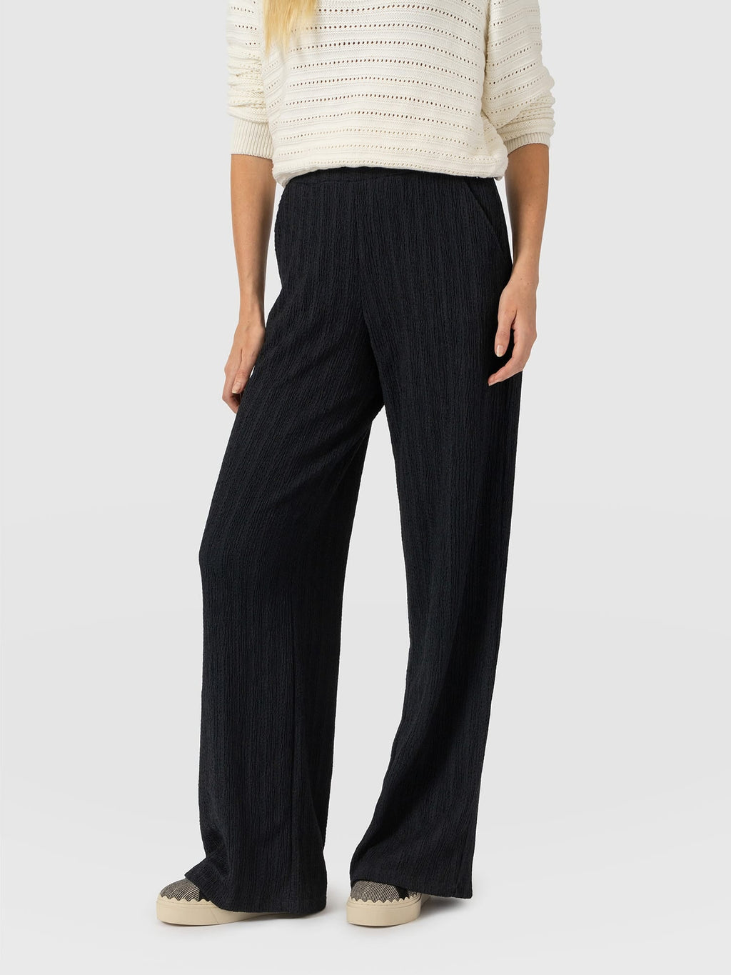 Hoxton Wide Leg Pant - Black Textured