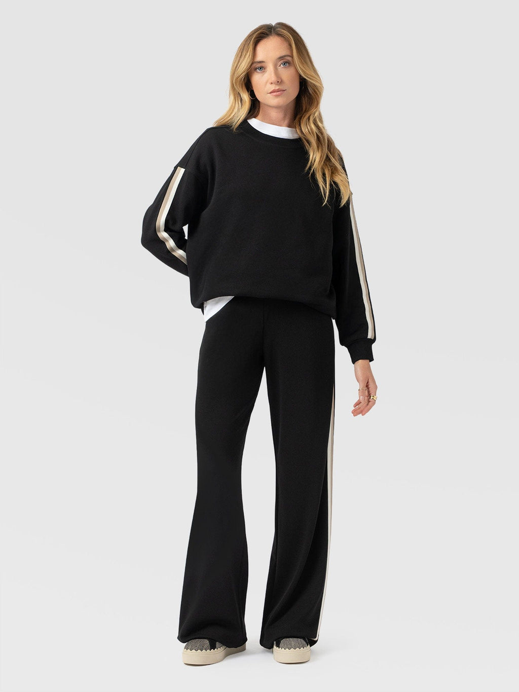 Hoxton Sweatshirt - Black - Cream/Beige Stripe